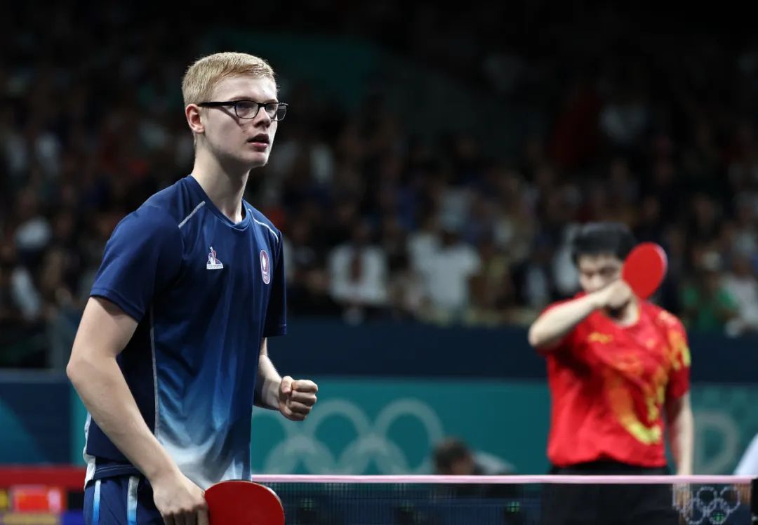 甩烟换位再 甩烟换位再